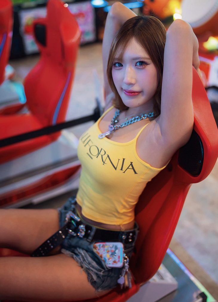 ななみ　蛇舌神業AV女優