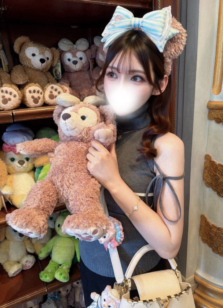 理想の美貌圧巻スタイル